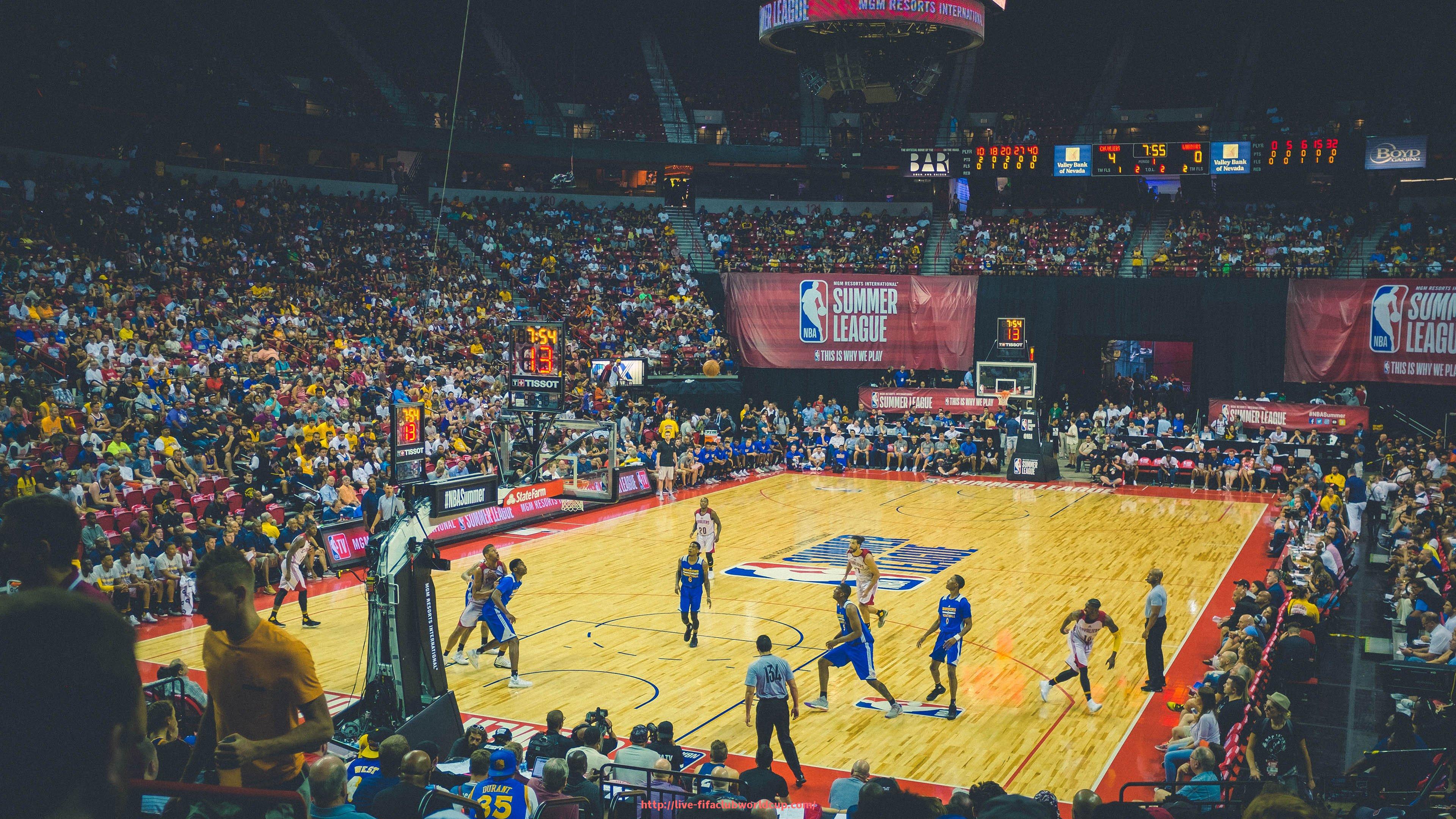 世俱杯直播-临场变化见真章，世俱杯教练调整战术大盘点